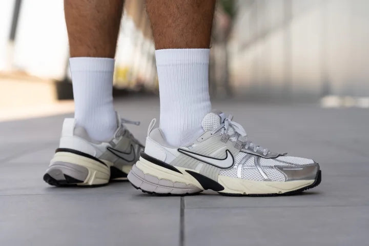 NIKE V2K RUN TENIS CALZADO